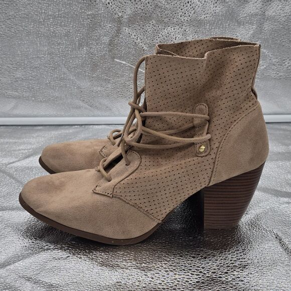 Maurices Carli Camel Tan Vegan Lace Up Perforated Ankle Bootie Boots, Size 9.5 - Picture 3 of 7